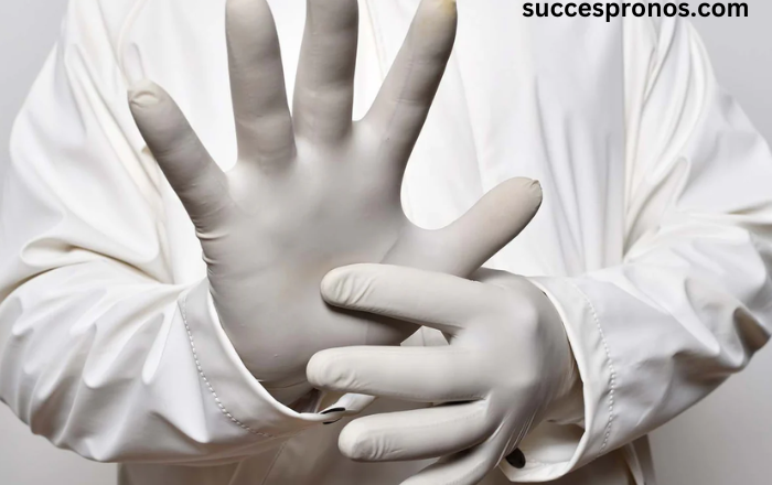 3 Factors to Consider When Buying Everyday Dental Gloves to Use in Your Practice