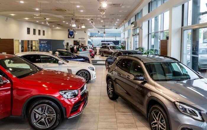 Choosing the Right Car Dealership